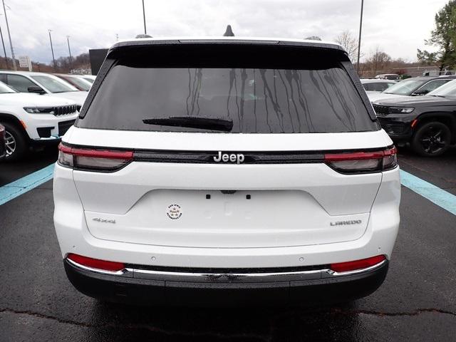 2025 Jeep Grand Cherokee GRAND CHEROKEE LAREDO X 4X4