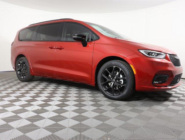 2025 Chrysler Pacifica PACIFICA LIMITED
