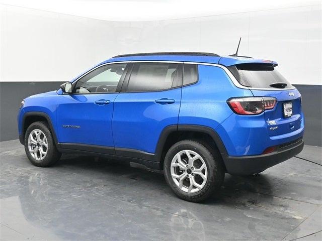 2025 Jeep Compass COMPASS LATITUDE 4X4