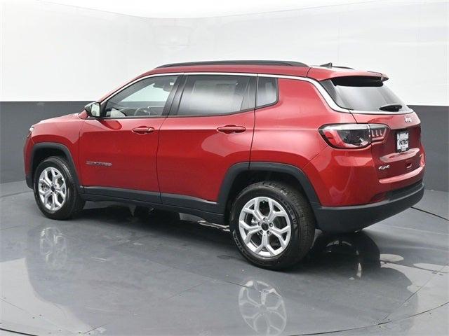 2025 Jeep Compass COMPASS LATITUDE 4X4
