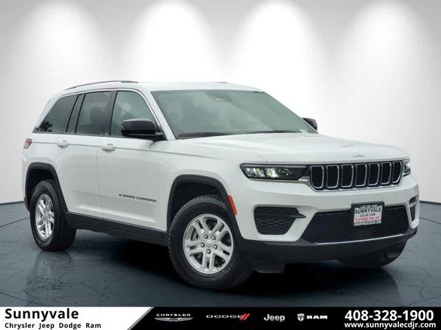 2024 Jeep Grand Cherokee Laredo 4x4