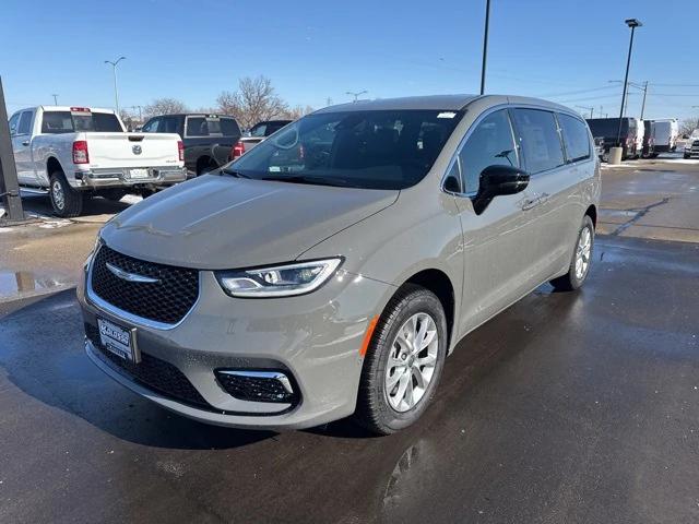 2025 Chrysler Pacifica PACIFICA SELECT AWD
