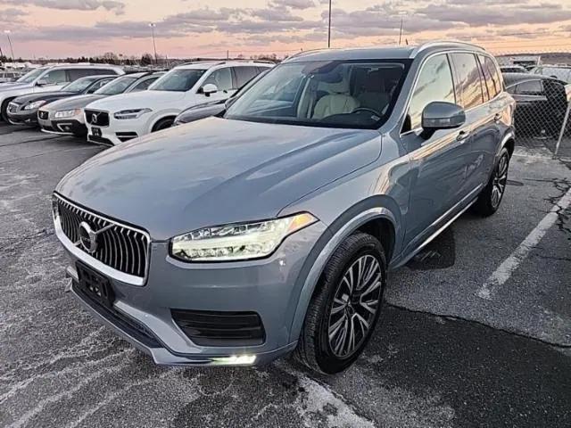 2020 Volvo XC90 T5 Momentum 7 Passenger