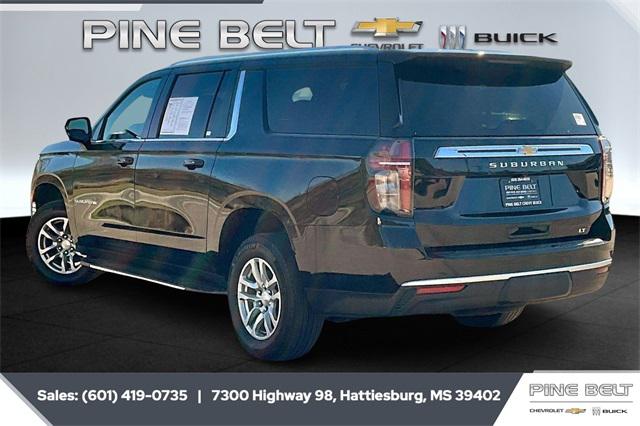 2023 Chevrolet Suburban 4WD LT