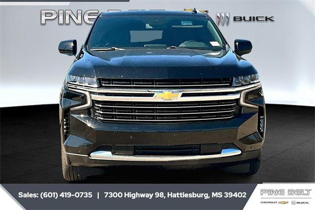 2023 Chevrolet Suburban 4WD LT