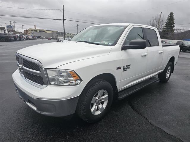 2019 RAM 1500 Classic SLT Crew Cab 4x4 64 Box
