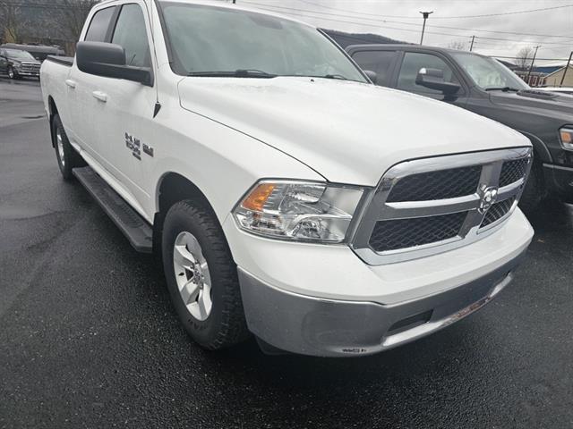 2019 RAM 1500 Classic SLT Crew Cab 4x4 64 Box