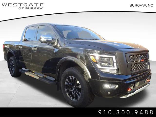 2021 Nissan TITAN Crew Cab PRO-4X 4x4
