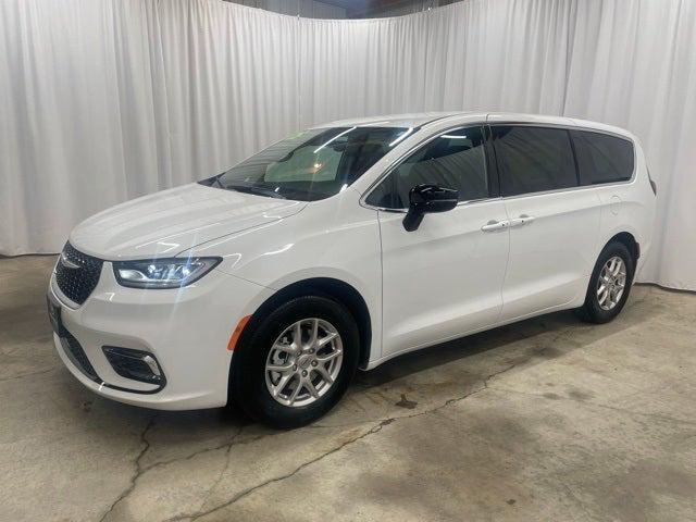 2025 Chrysler Pacifica PACIFICA SELECT
