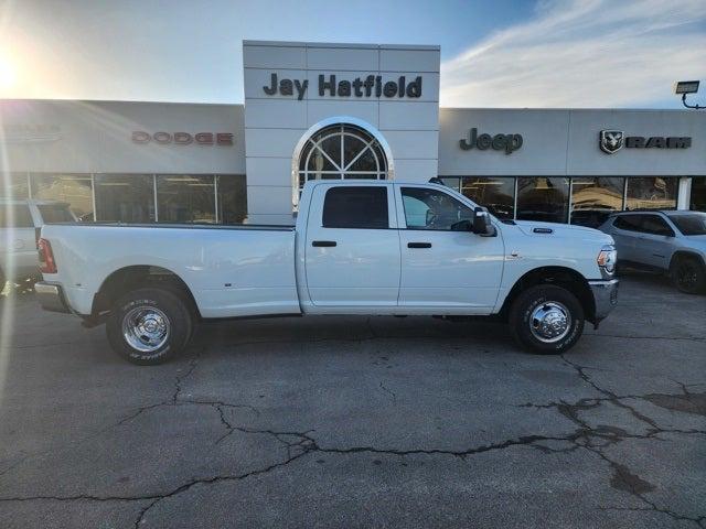 2024 RAM Ram 3500 RAM 3500 TRADESMAN CREW CAB 4X4 8 BOX