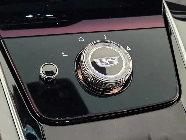2025 Cadillac Escalade Sport 2