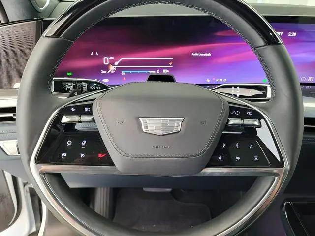 2025 Cadillac Escalade Sport 2