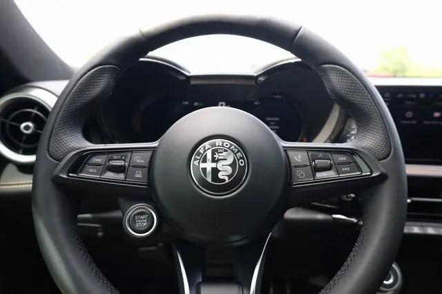 2025 Alfa Romeo Tonale Hybrid EAWD