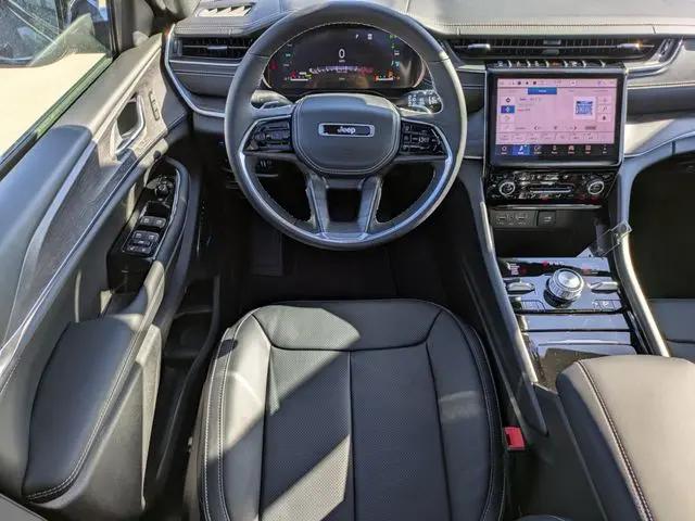 2025 Jeep Grand Cherokee Overland