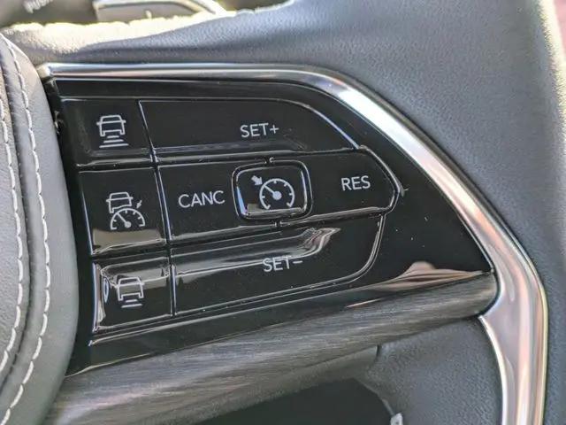 2025 Jeep Grand Cherokee Overland