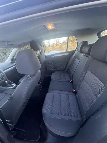 2013 Volkswagen Golf 2.5L 4-Door