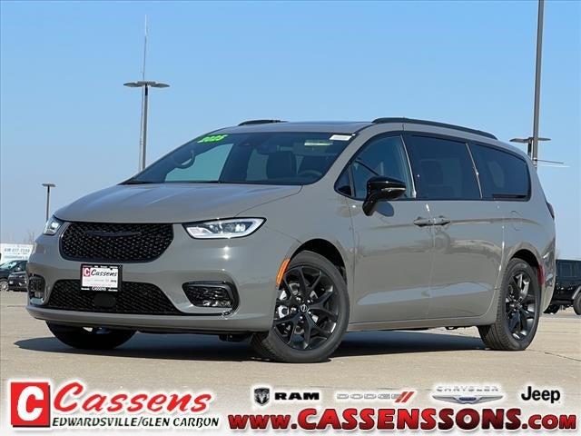 2025 Chrysler Pacifica PACIFICA LIMITED