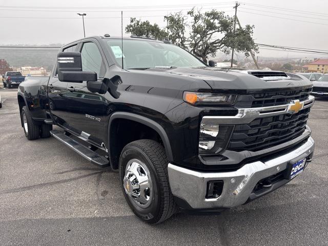 2025 Chevrolet Silverado 3500HD 4WD Crew Cab Long Bed LT