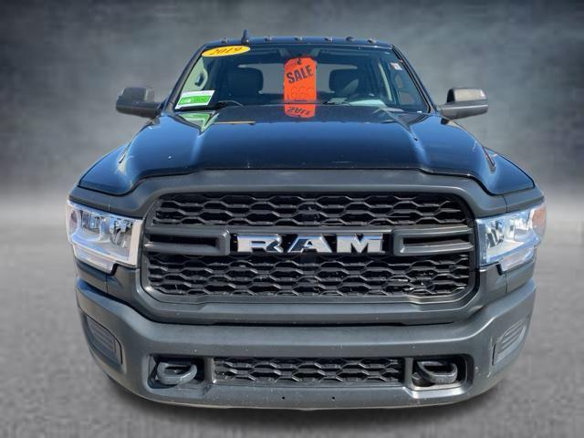 2019 RAM 2500 Tradesman Crew Cab 4x2 8 Box