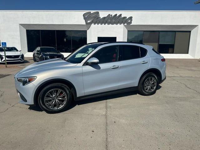 2022 Alfa Romeo Stelvio Sprint AWD 2022 Alfa Romeo Stelvio Sprint AWD