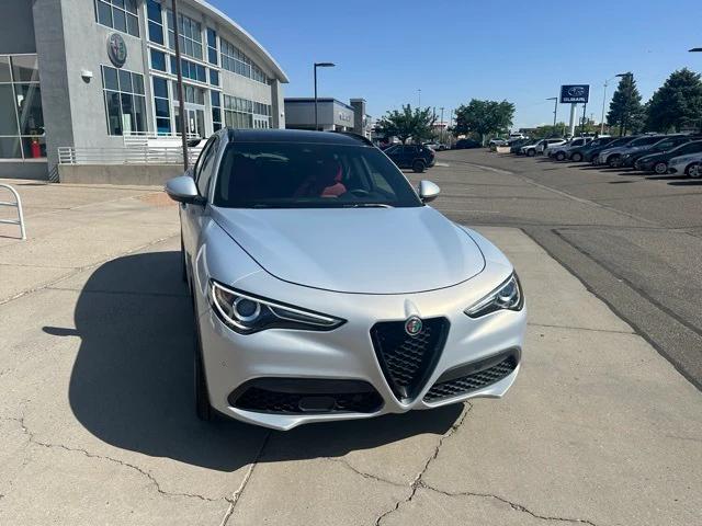 2022 Alfa Romeo Stelvio Sprint AWD 2022 Alfa Romeo Stelvio Sprint AWD