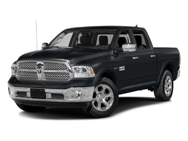 2017 RAM 1500 Laramie Crew Cab 4x2 57 Box