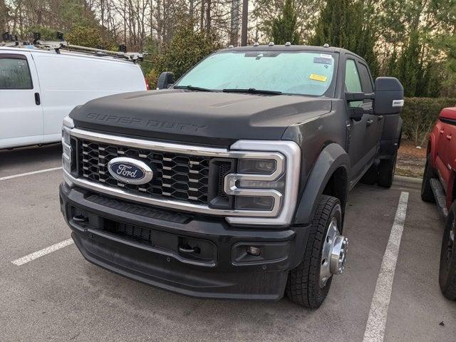 2025 Ford F-450 Platinum