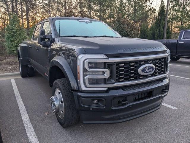 2025 Ford F-450 Platinum