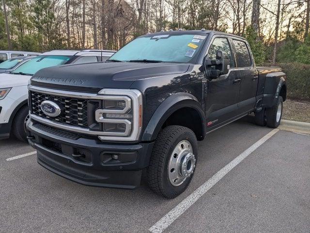 2025 Ford F-450 Platinum