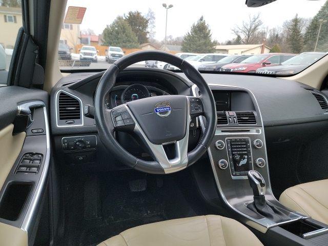 2016 Volvo XC60 T5 Premier