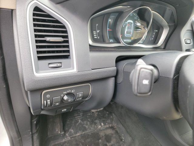 2016 Volvo XC60 T5 Premier