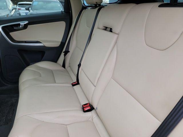 2016 Volvo XC60 T5 Premier
