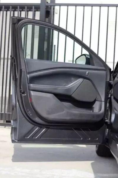 2022 Ford Mustang Mach-E Select