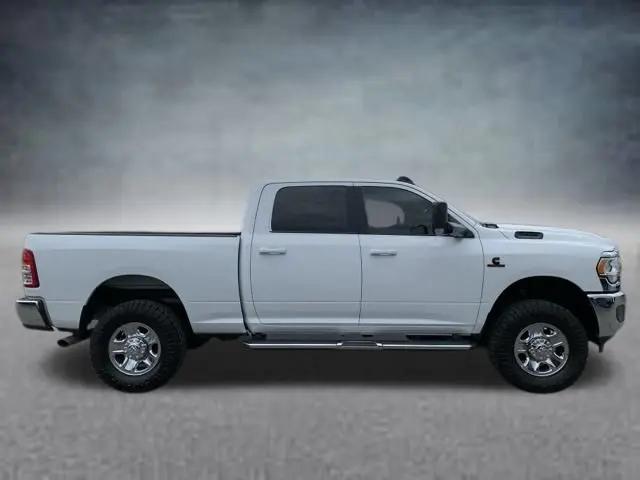 2022 Ram 2500 Big Horn Crew Cab 4x4 6'4" Box
