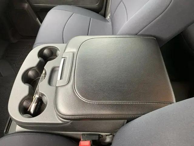 2022 Ram 2500 Big Horn Crew Cab 4x4 6'4" Box