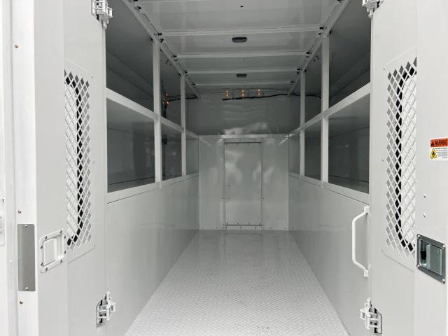 2025 Ford E-350 Cutaway E-350 SRW