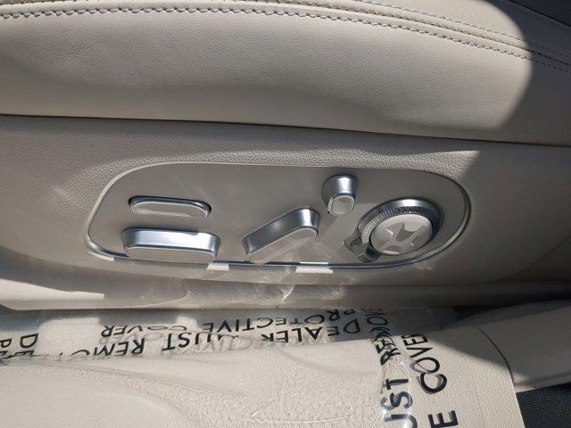 2025 Genesis G90 3.5T e-SC