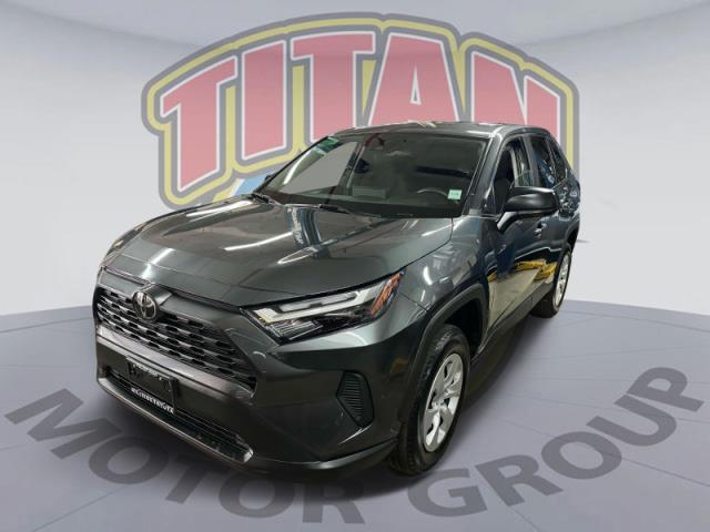 2024 Toyota RAV4 LE [19]