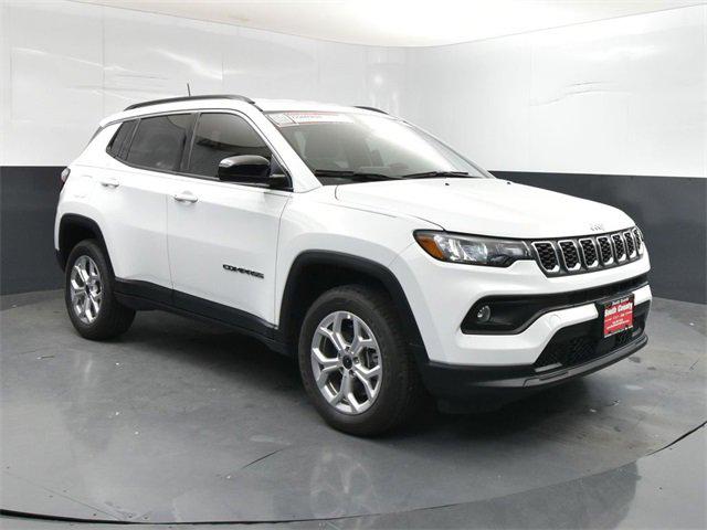 2025 Jeep Compass COMPASS LATITUDE 4X4