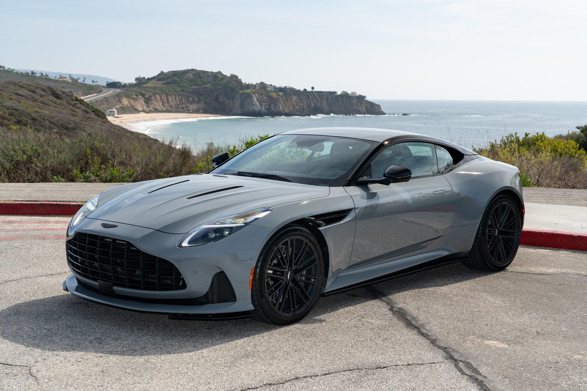 Aston Martin 2025 DB12 