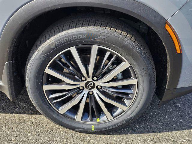 2025 INFINITI QX60 SENSORY AWD