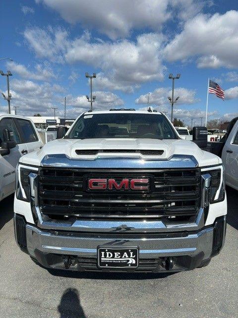 2024 GMC Sierra 3500HD 4WD Crew Cab Long Bed Pro