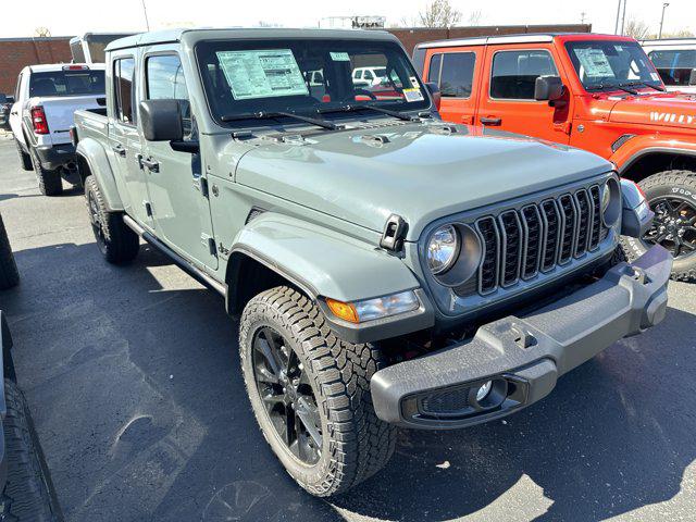 2025 Jeep Gladiator GLADIATOR NIGHTHAWK 4X4