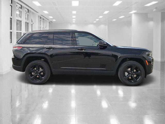 2025 Jeep Grand Cherokee GRAND CHEROKEE LIMITED 4X2