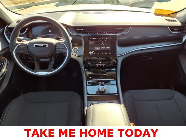 2024 Jeep Grand Cherokee Laredo X 4x4