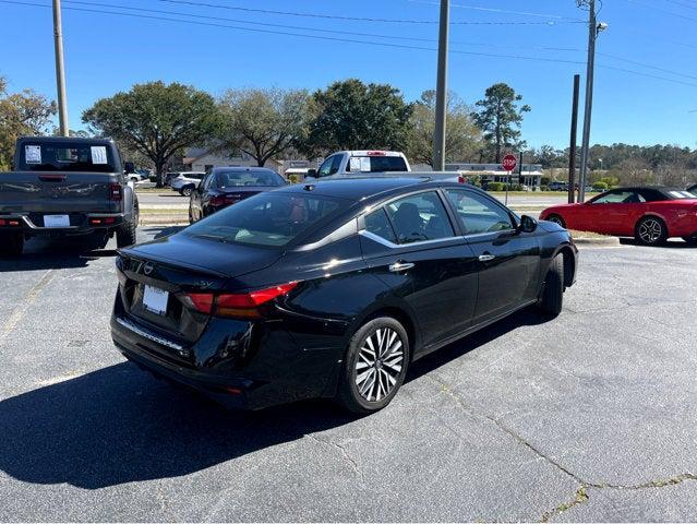 2023 Nissan Altima SV FWD