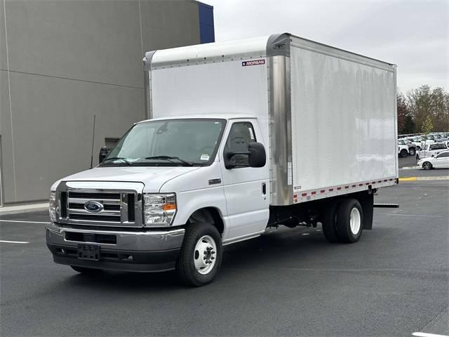 2025 Ford E-350 Cutaway E-Series Cutaway