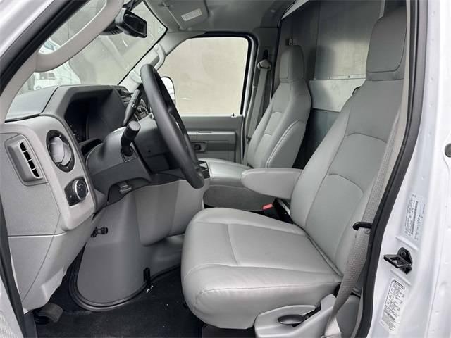 2025 Ford E-350 Cutaway E-Series Cutaway