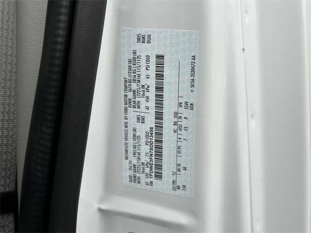 2025 Ford E-350 Cutaway E-Series Cutaway