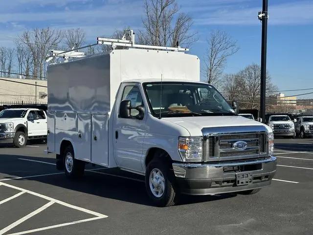 2025 Ford E-350 Cutaway E-Series Cutaway for sale in Chantilly, VA
